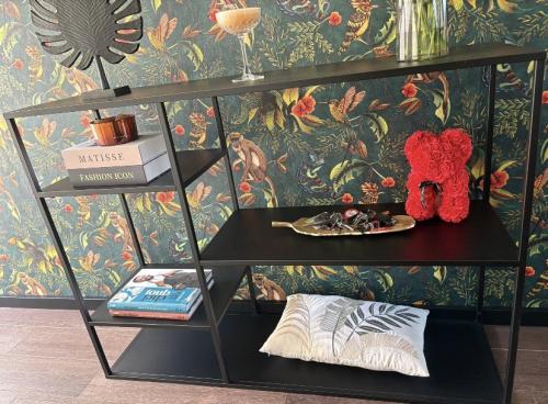 WOOOD sidetable, zwart