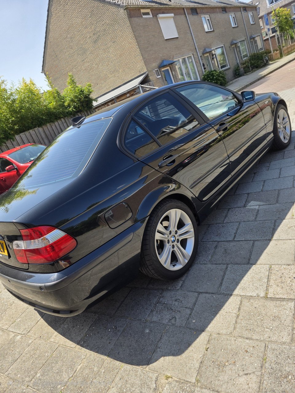 BMW 318i , E46 automaat, zwart