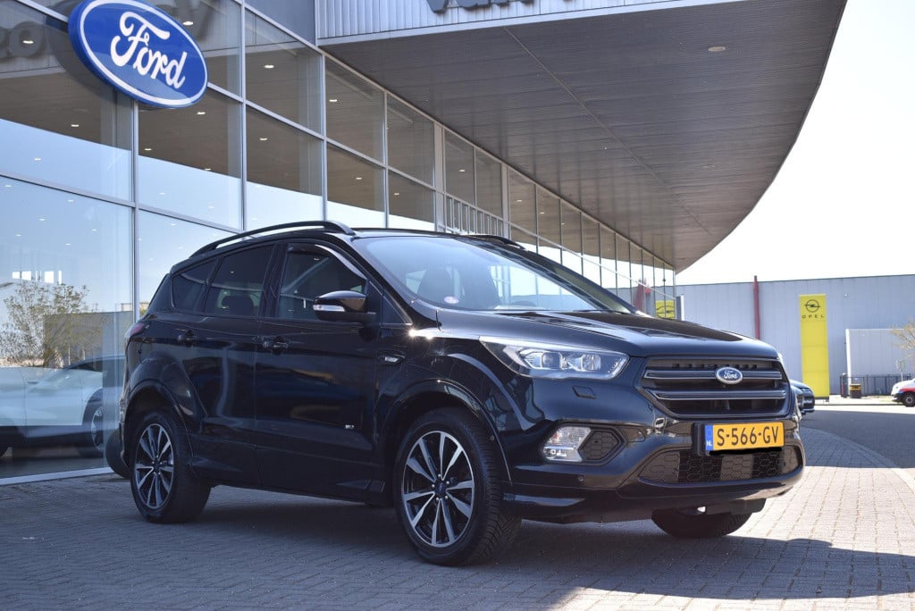 Ford Kuga 1.5 ecoboost st-line | awd | climate control | cruise control | p