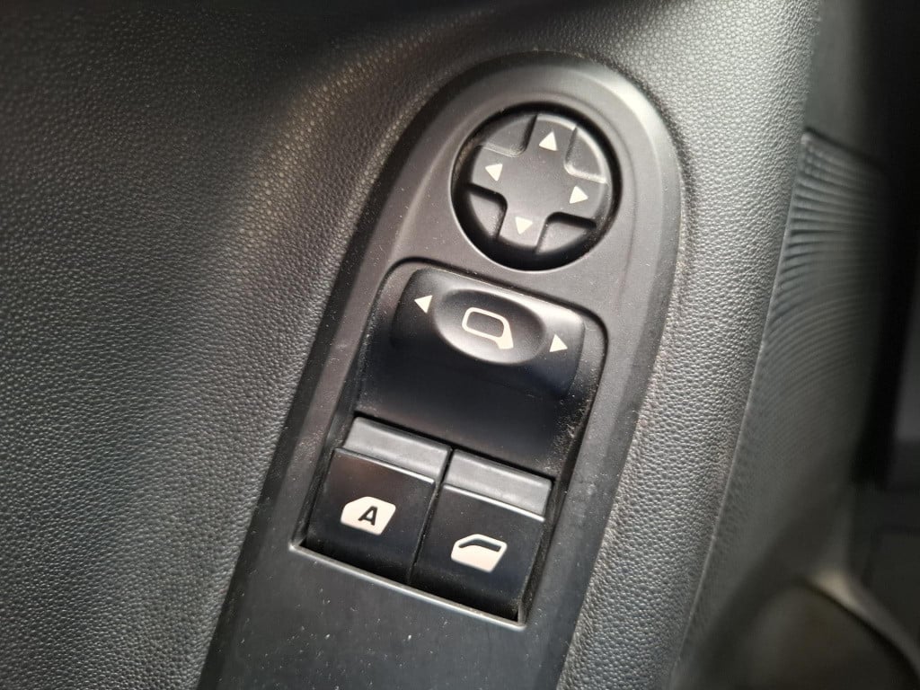 Citroen C3 1.4i dynamique pano/airco/cruise/trekhaak