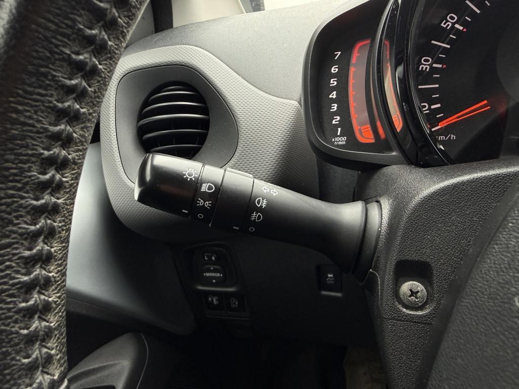 Peugeot 108 1.0 e-vti active // apple carplay android auto //