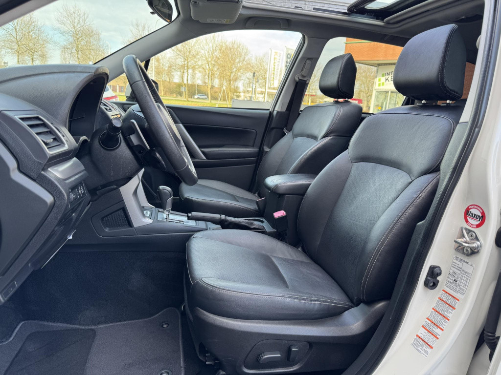Subaru Forester 2.0 premium | trekhaak afneembaar | panoramadak | navigatie