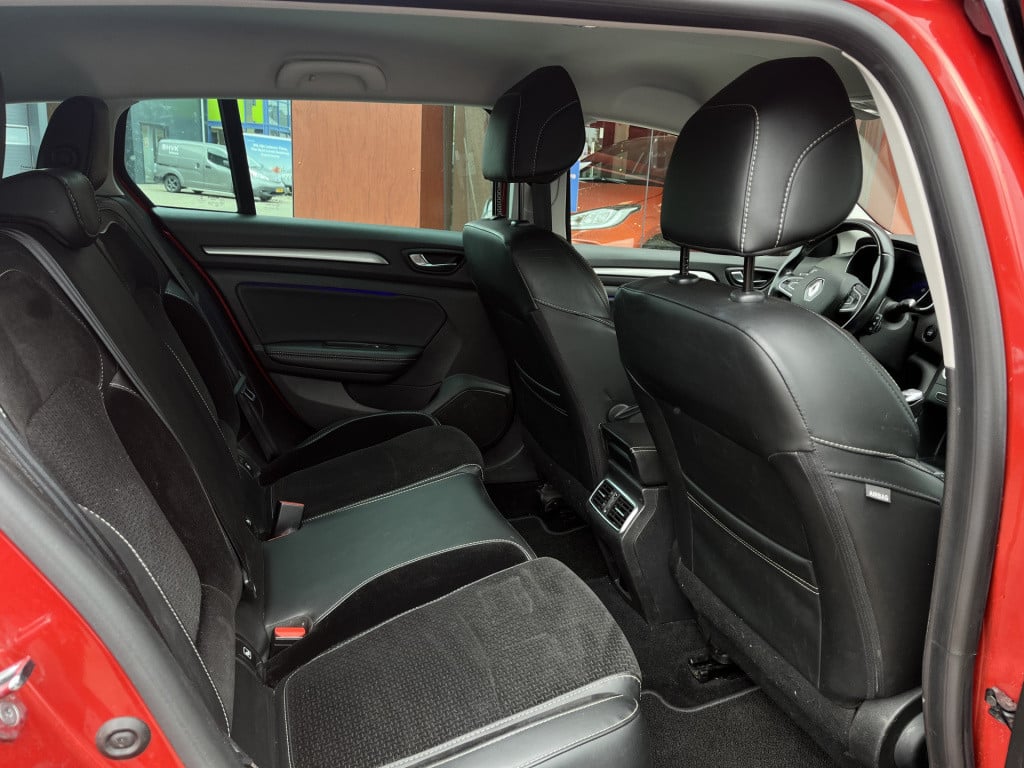 Renault Megane 1.3 tce | camera | trekhaak | navi