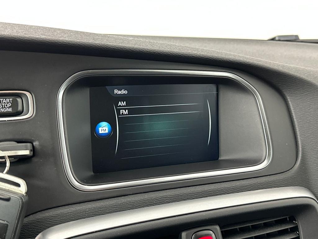Volvo V40 2.0 t3 nordic+ | standkachel | stoelverwarming | cruise control |