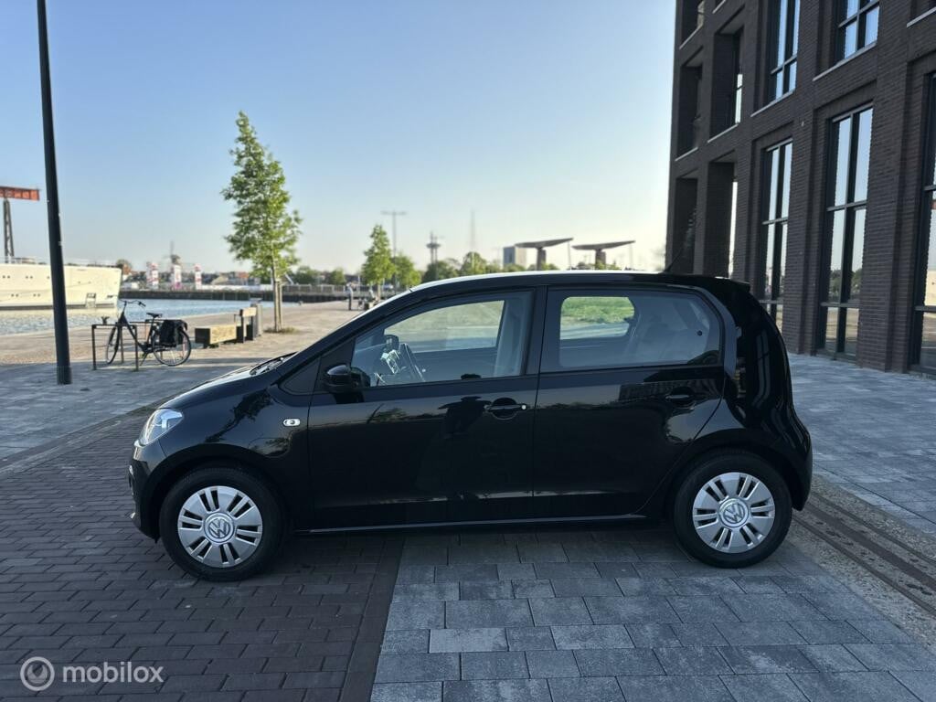 Volkswagen Up! 1.0 high up! BlueMotion Airco km111.711 Nap 5Deurs BJ2015