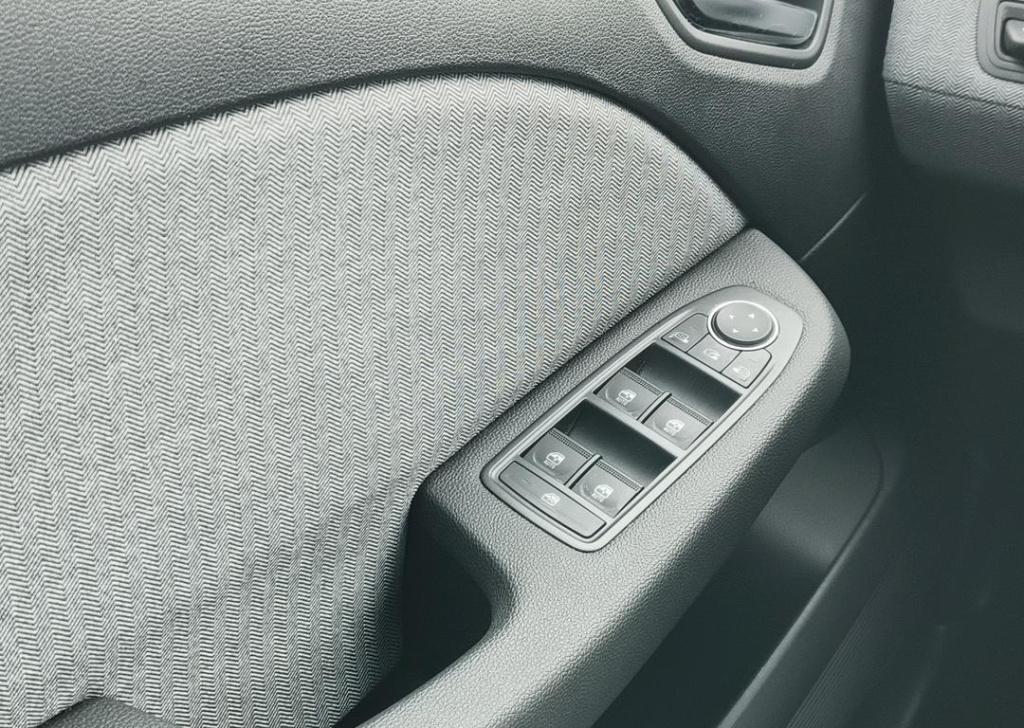 Renault Clio 1.6 e-tech full hybrid 145 techno