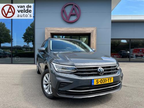 Volkswagen Tiguan 1.5 tsi 150pk dsg life | camera | trekhaak | navi | carpl