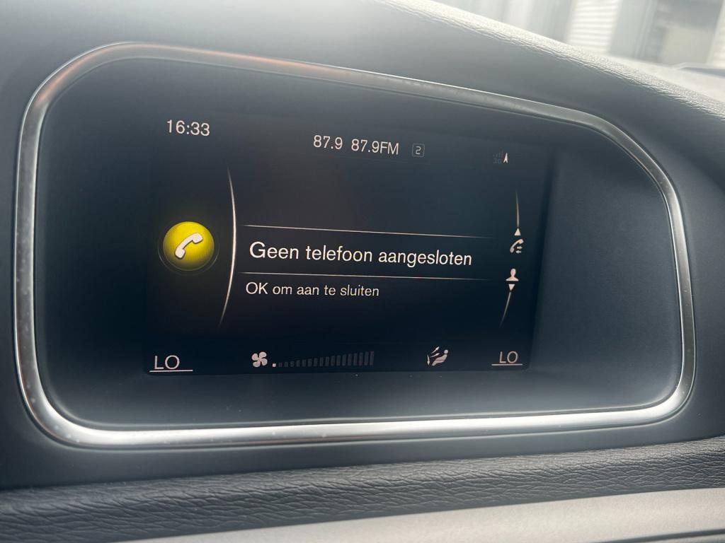 Volvo V40 2.0 t2 momentum, navi, afn. trekhaak enz...