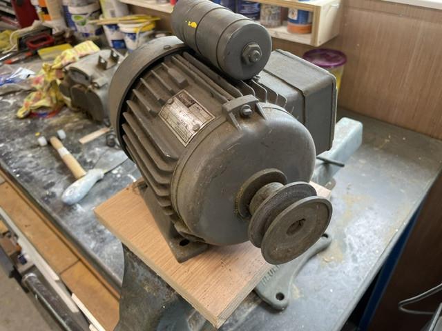 Baukecht electromotor € 25,--