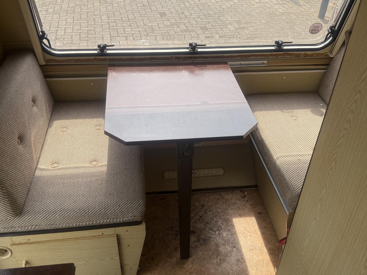 Kip De Luxe KL40T ( zeer netjes , vakantie klaar)