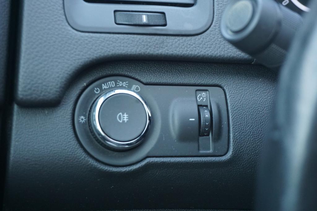 Opel Insignia 1.6 cdti innovation automaat - airco / navi / cruise / elektr