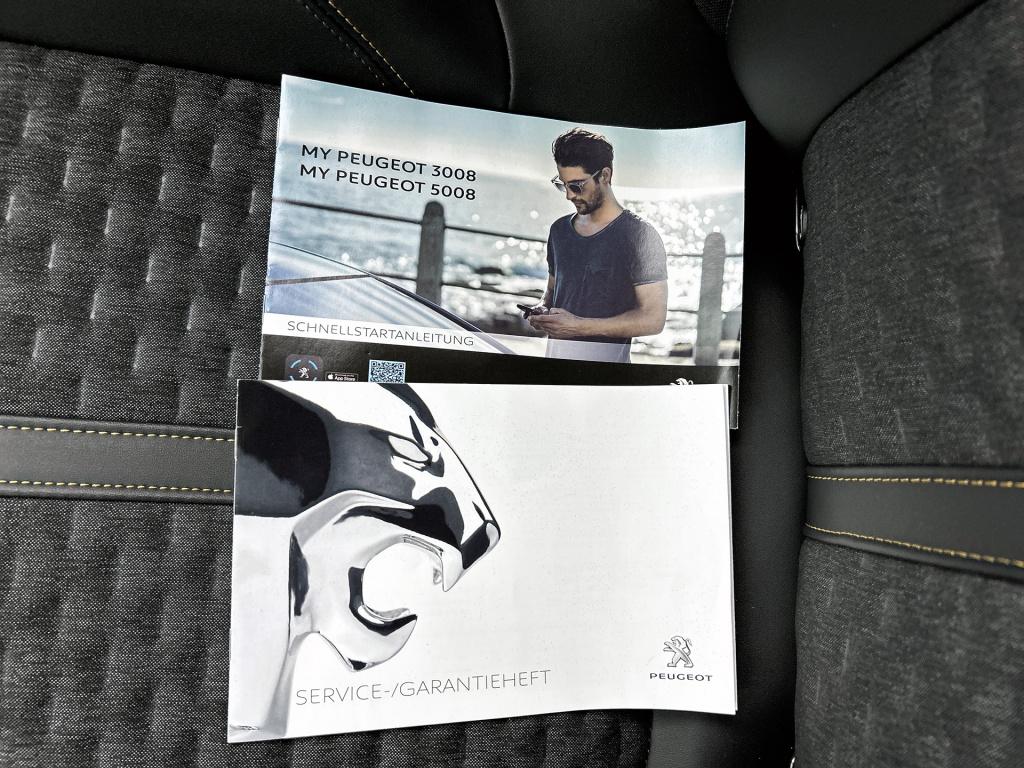 Peugeot 3008 plug-in hybrid 225pk automaat road trip | stoelverwarming | tr