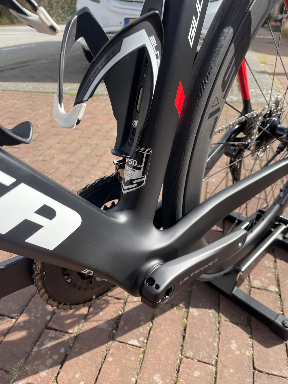 Sensa Giulia Evo Carbon Ultegra DI2 Racefiets zo goed als nieuw !!