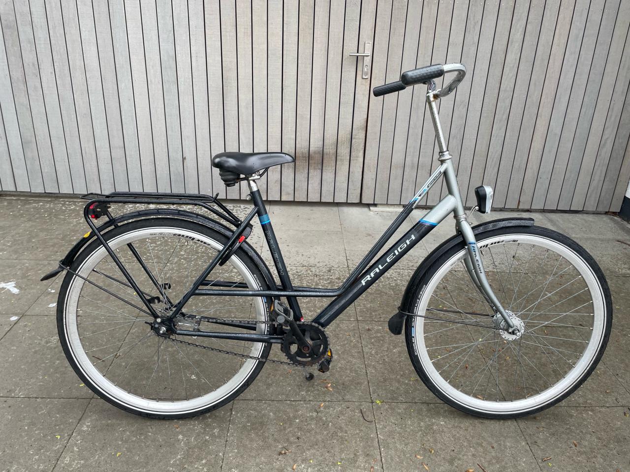 Damesfiets/ stationsfiets.