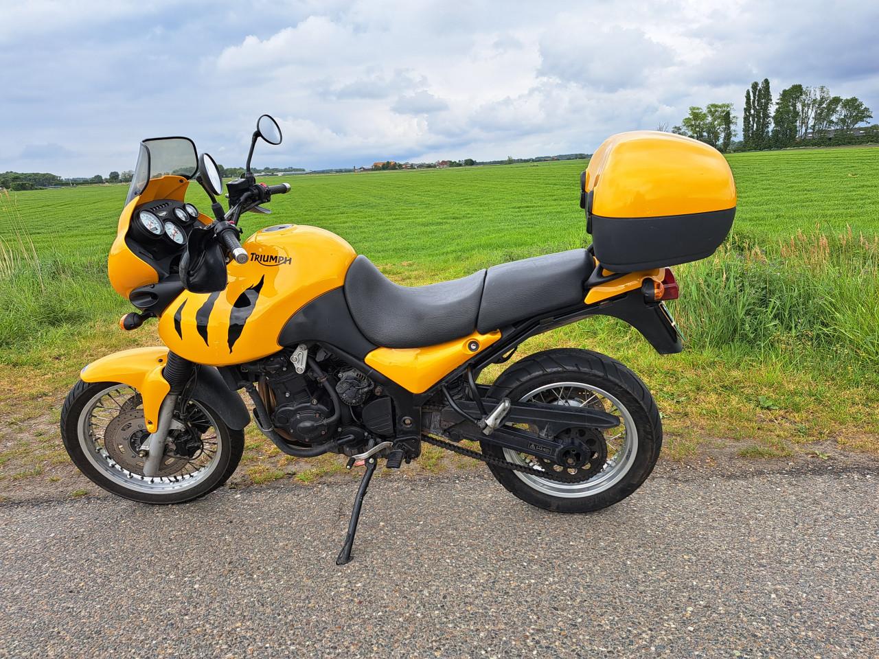 Triumph Tiger 955i met Topkoffer (inruil mogelijk!)