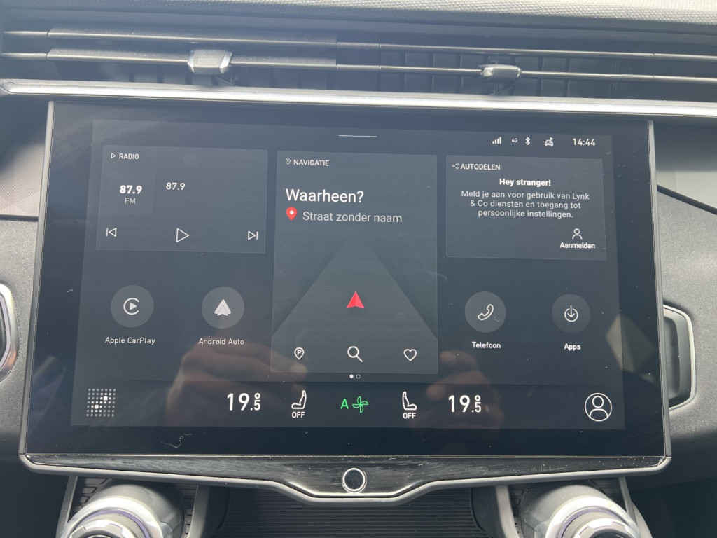 Lynk & Co 01 1.5 261pk plug in hybrid , panodak , 360gr camera, carplay