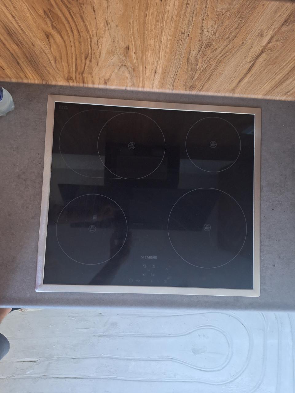 TE KOOP T.E.A.B. KEUKENAPPARATUUR