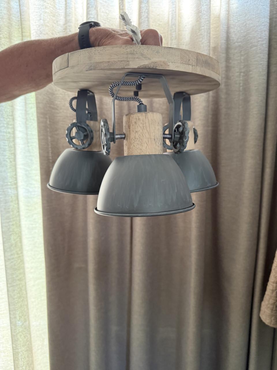Plafondlamp met 3 Spots