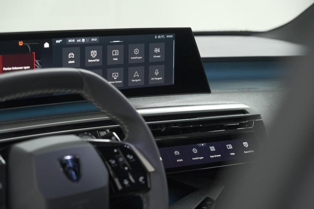 Peugeot 3008 1.2 hybrid 145 gt | elektrische kofferklep | camera | adaptiev