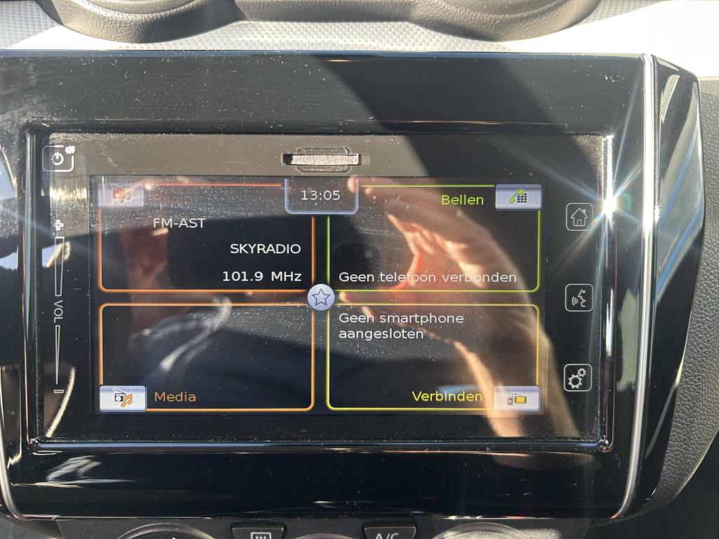 Suzuki Swift 1.2 select smart hybrid