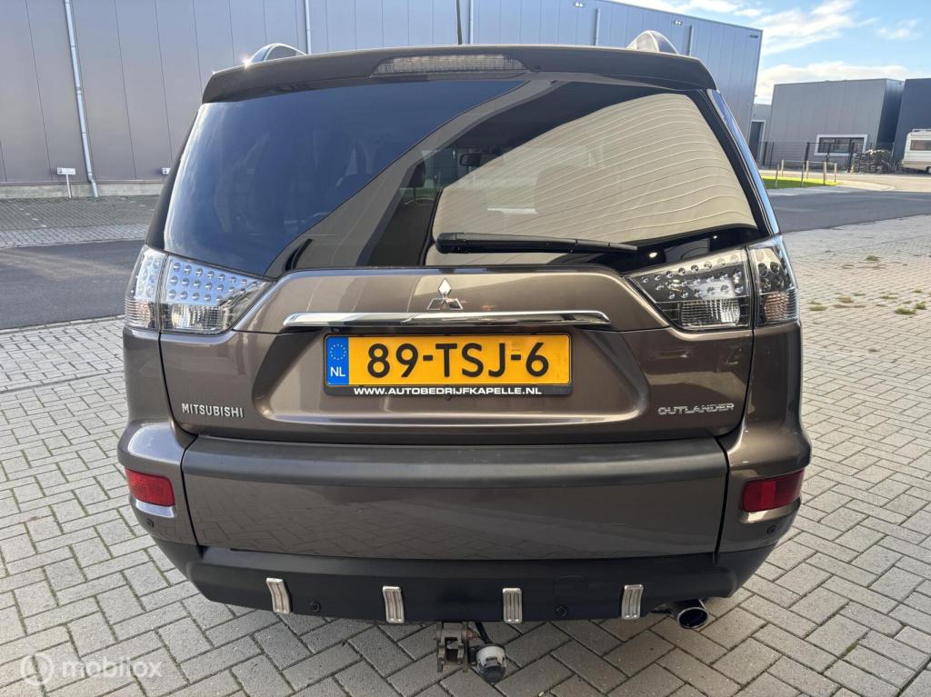 Mitsubishi Outlander 2.0 instyle
