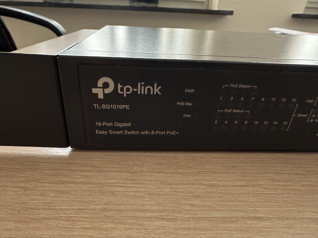TP-Link TL-SG1016PE 16 port PoE netwerk switch