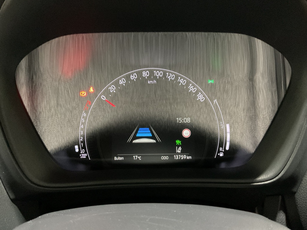 Toyota Aygo x 1.0 vvt-i mt envy | clima | navi | jbl | camera