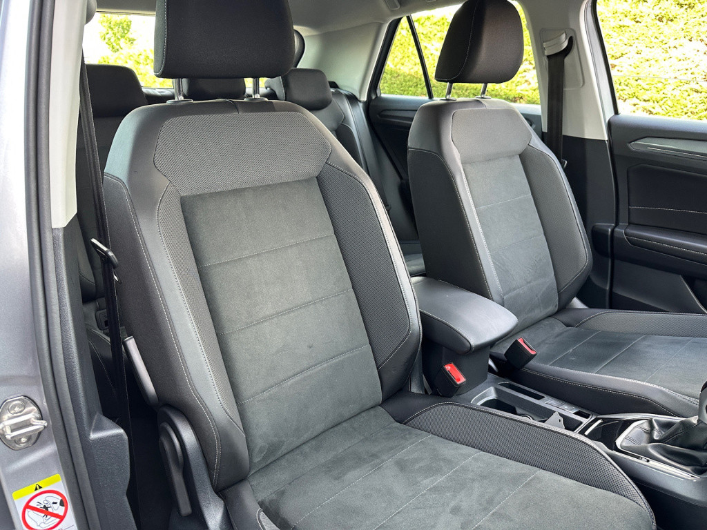 Volkswagen T-roc 1.5 tsi 150pk dsg style | dode hoek | camera | keyless | e