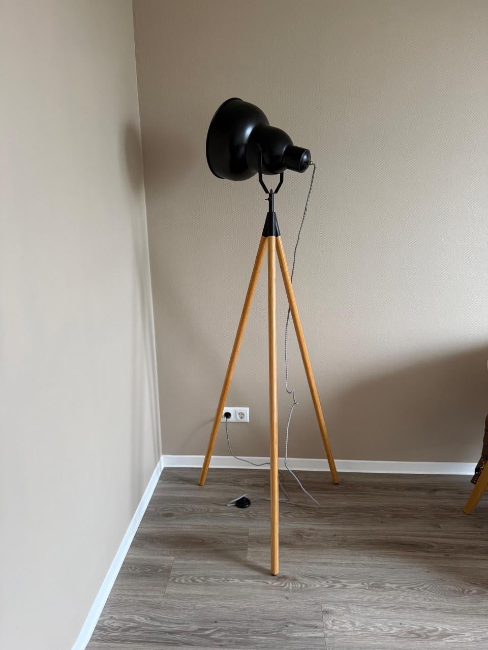 Staande lamp, 180cm te koop