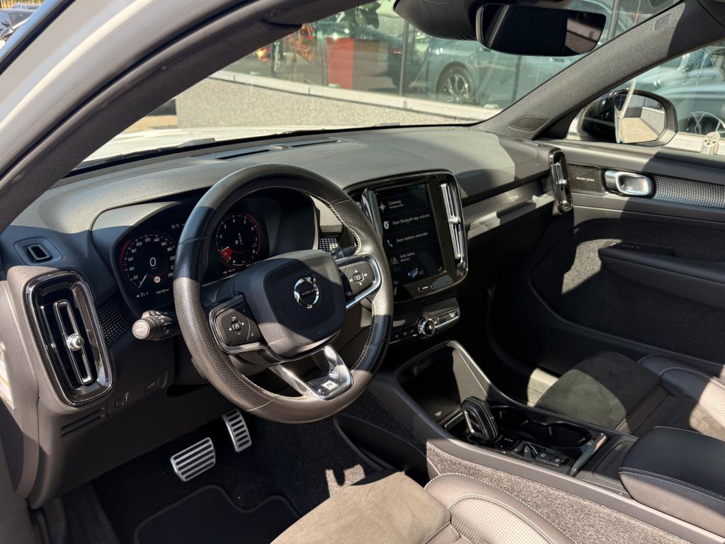 Volvo XC40 2.0 t5 awd r-design | harman kardon | pano | acc | achteruitrijc