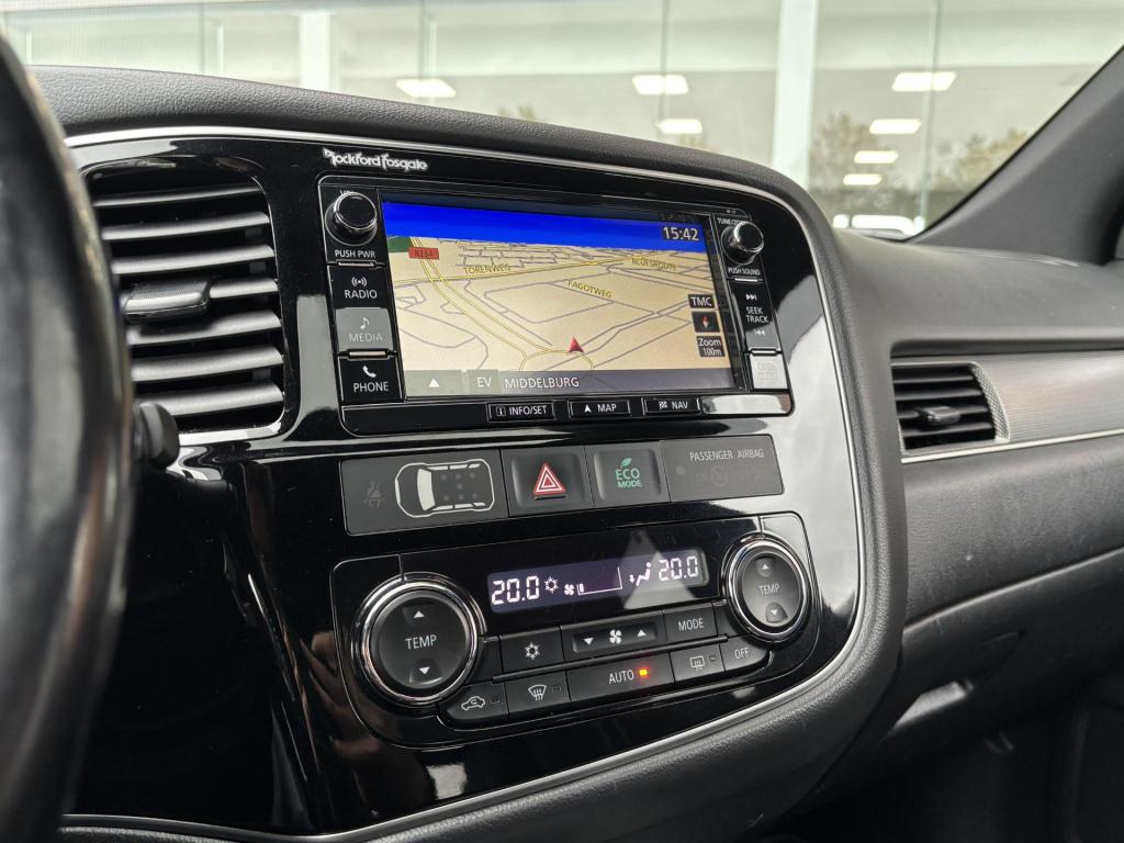 Mitsubishi Outlander 2.0 phev s-edition afneembare trekhaak!