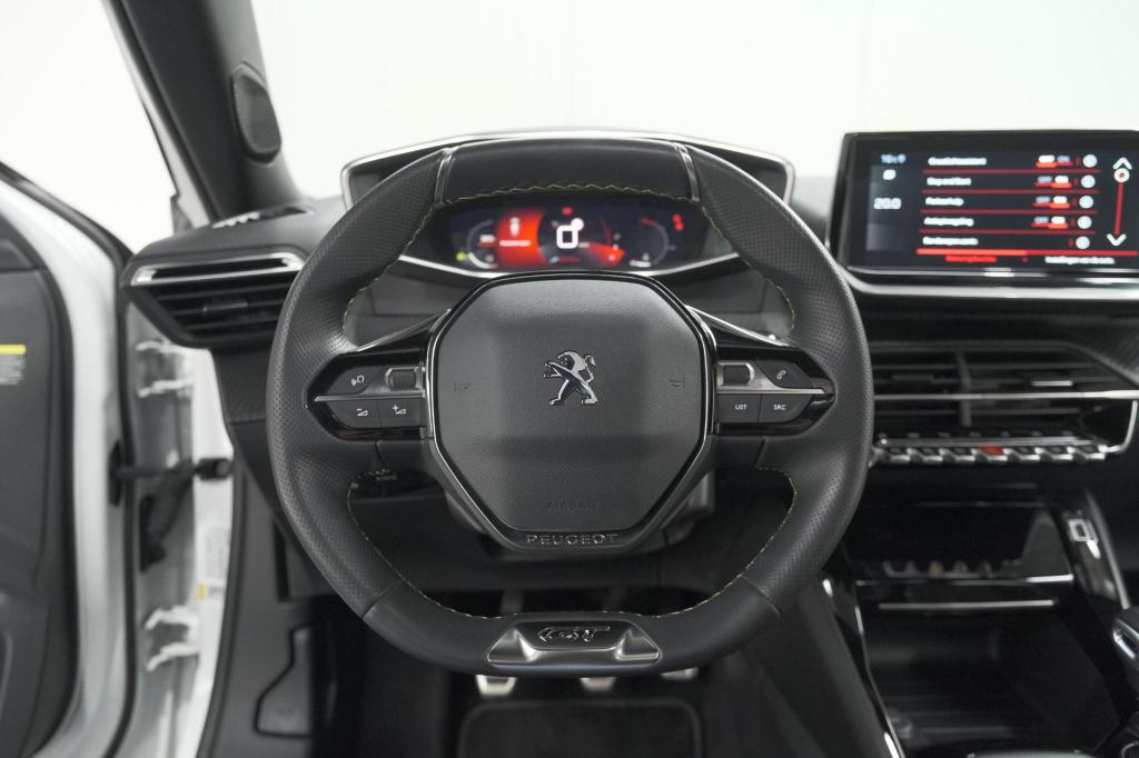 Peugeot 2008 puretech 130 gt | elektrisch panoramadak | camera | dodehoekde