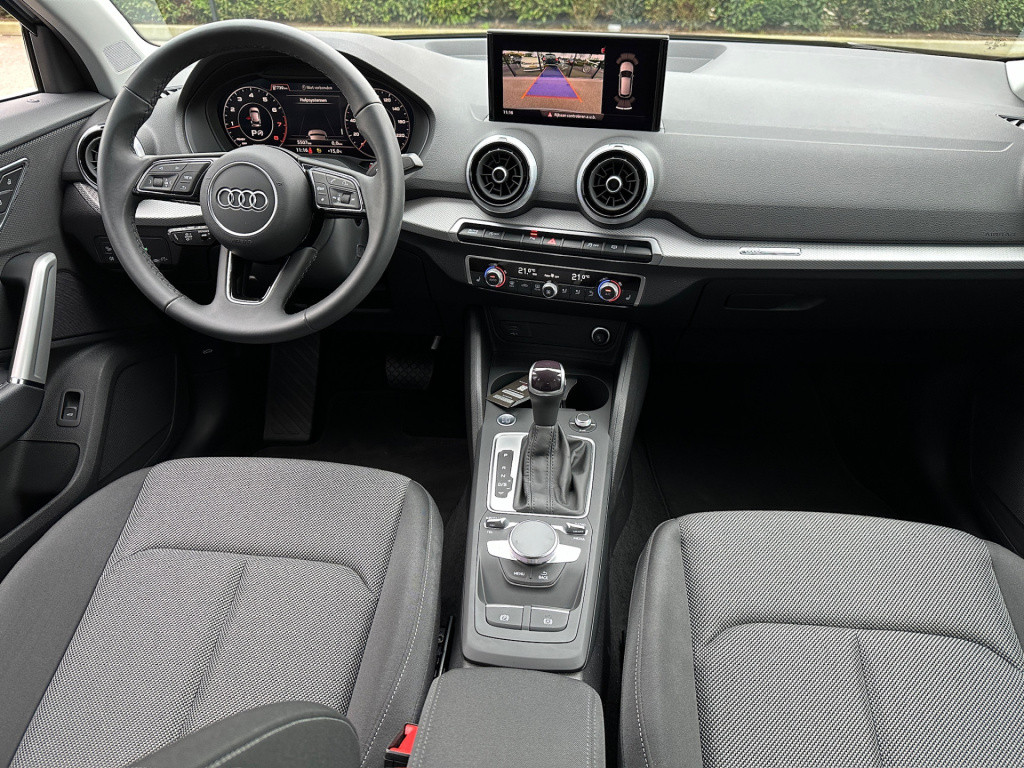 Audi Q2 35 tfsi 150pk s-tronic s-line | led | camera | carplay | elek. acht