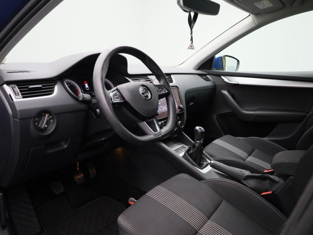 Skoda Octavia combi 1.0 tsi greentech ambition business | lmv | trekhaak | 