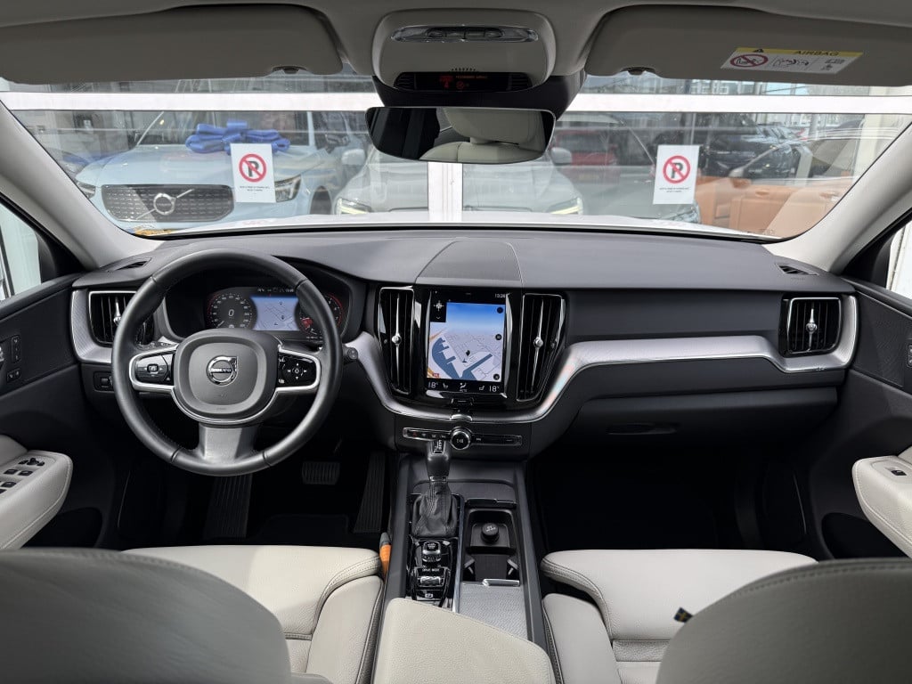 Volvo XC60 t5 255pk awd inscription| leder| stoel.verw| navi| getint glas