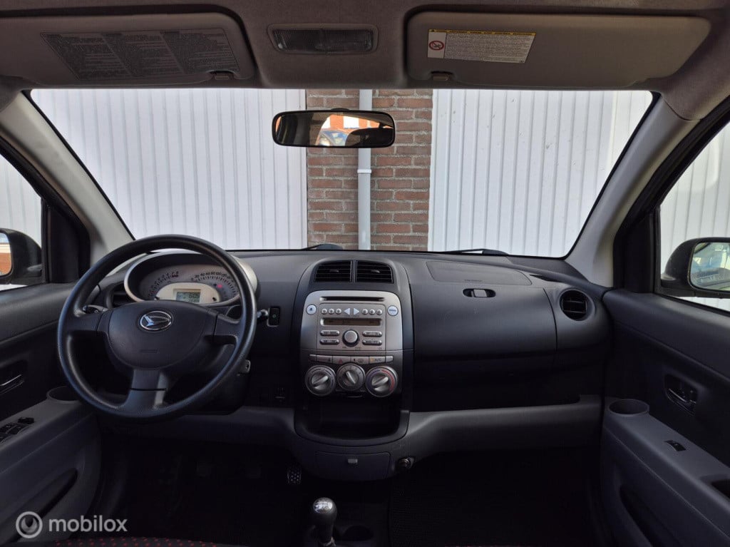 Daihatsu Sirion 2 1.3-16v / origineel nl / 5-deurs / airco