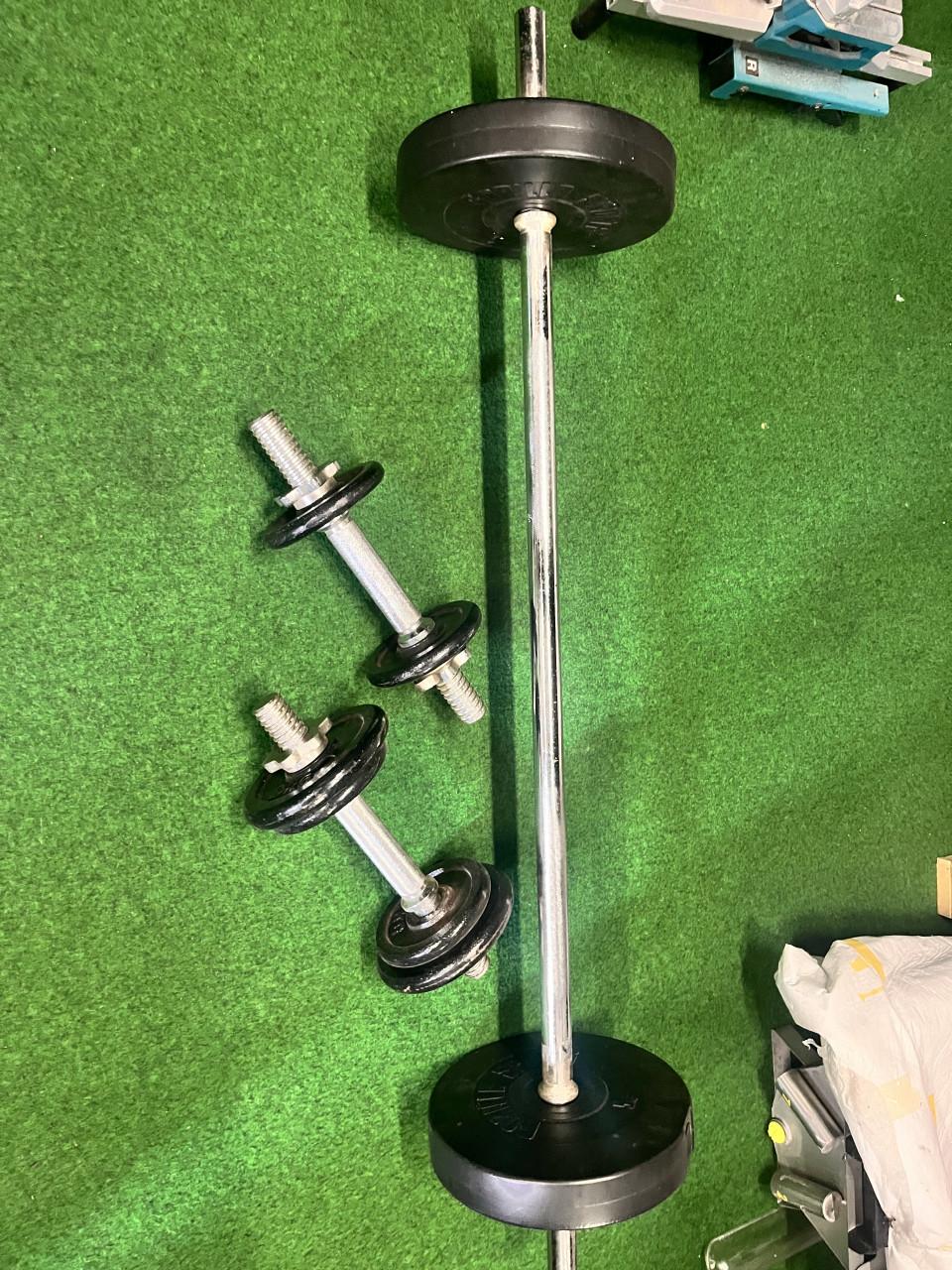 Fitness rack met bankje en 170 kg aan gewichten