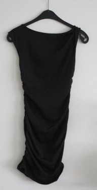 Zwarte jurk met open rug maat s