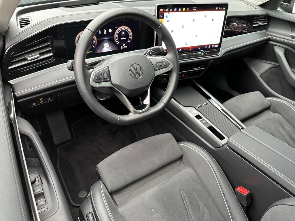 Volkswagen Passat variant 1.5 etsi 150pk elegance | alcantara | head up | c