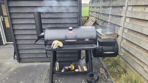 NIEUW IN DOOS: Char-Griller Grand Champ – Heavy Duty Smoker & Grill
