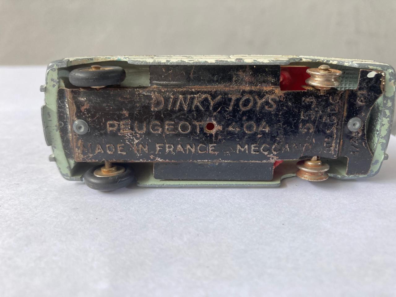 Dinkey Toys France no. 553, 510,  531 en 811