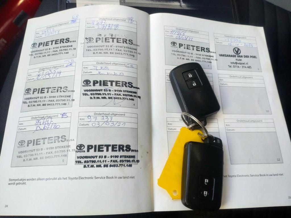 Toyota Auris touring sports 1.8 hybrid | automaat