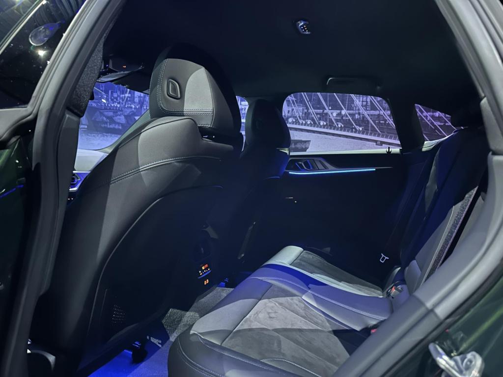 BMW 4 Serie gran coupé 420i high executive *harmankardon*camera*keyless*