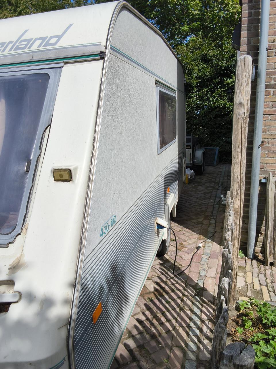 Caravan Beyerland 430 md met voortent