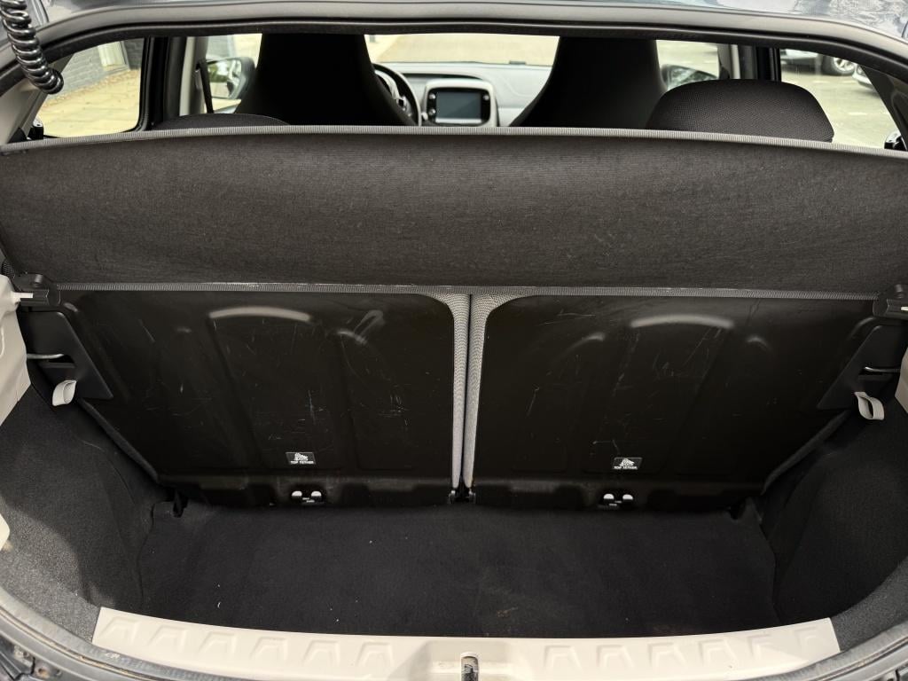Toyota Aygo 1.0 vvt-i x-play - carplay - android auto -