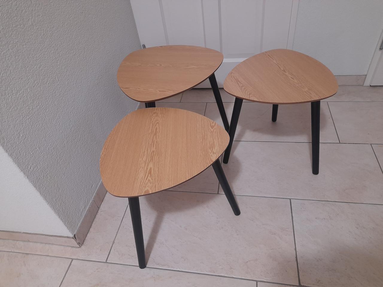 3 Delige tafel set  (in goede nette staat )