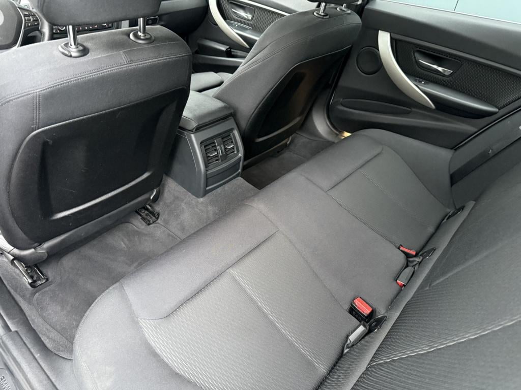 BMW 3-serie 320i 184pk executive sportline sedan