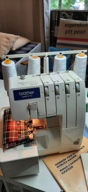 Brother Lock machine 929d
