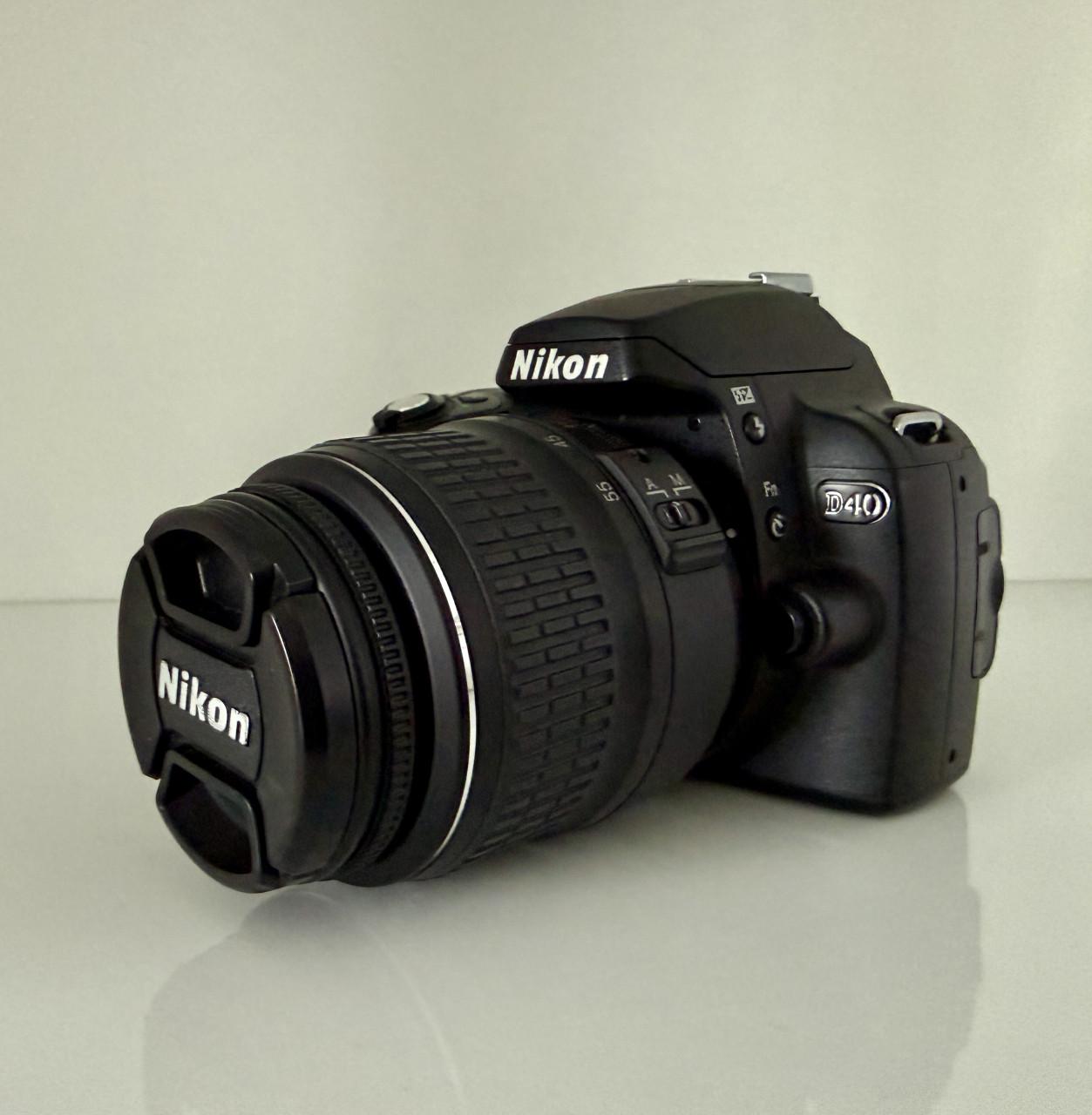 Nikon D40 met Nikon AF-S 18-55mm 3.4-5.6 DX zoomlens