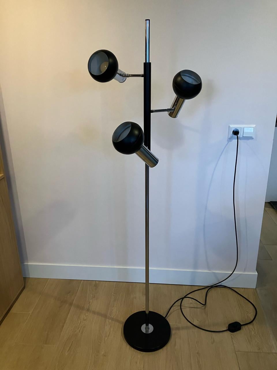 Prachtige vintage Wilko Eyeball lamp